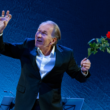 Музыкальный спектакль «Онегин-блюз» с Алексеем Гуськовым