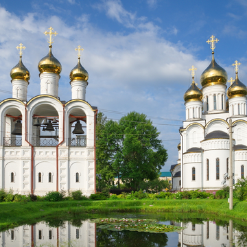 Автобусная экскурсия «Переславль-Залесский, вино, мангалица и дача Коровина» Автобусная экскурсия «Переславль-Залесский, вино, мангалица и дача Коровина»
