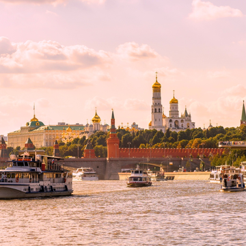 Круговая речная прогулка по центру Москвы от Парка «Зарядье» Круговая речная прогулка по центру Москвы от Парка «Зарядье»