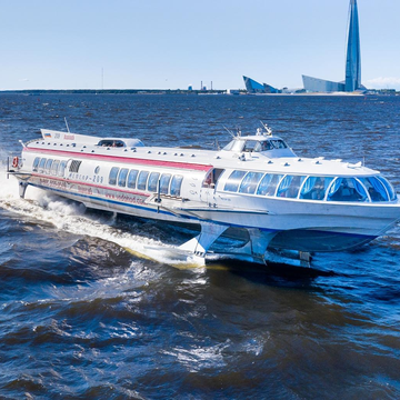 Поездка из Кронштадта в Петербург на быстроходном теплоходе «Метеор» со скидкой 35%