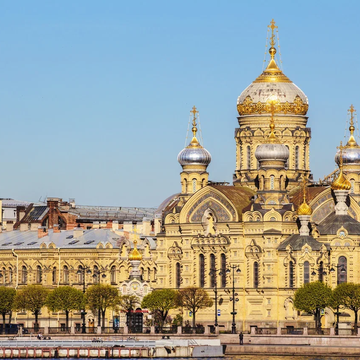 Пешеходная экскурсия «Необычный Васильевский остров» со скидкой 35%