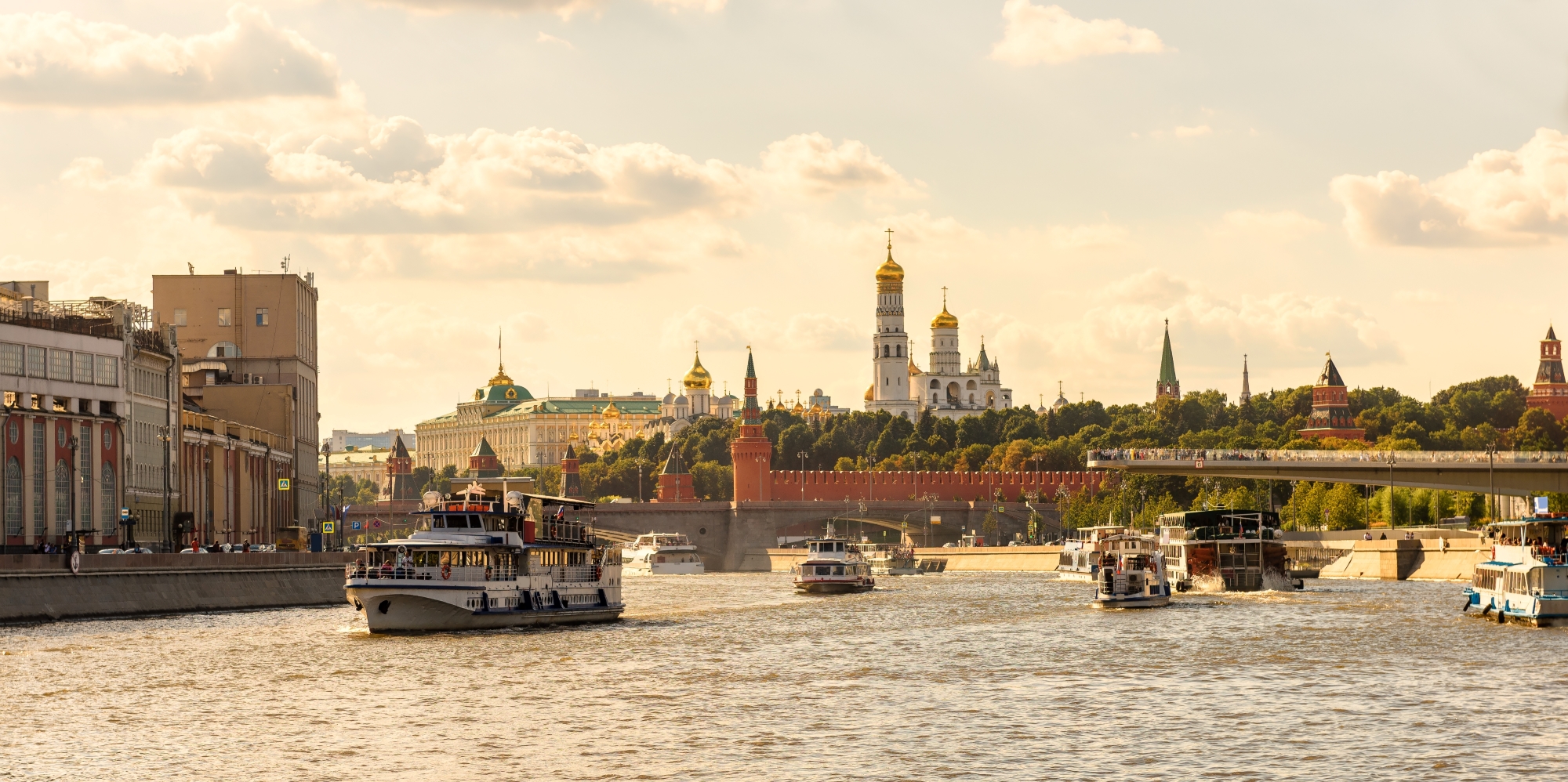 Прогулка на теплоходе по Москве-реке «Северный маршрут» со скидкой 50%