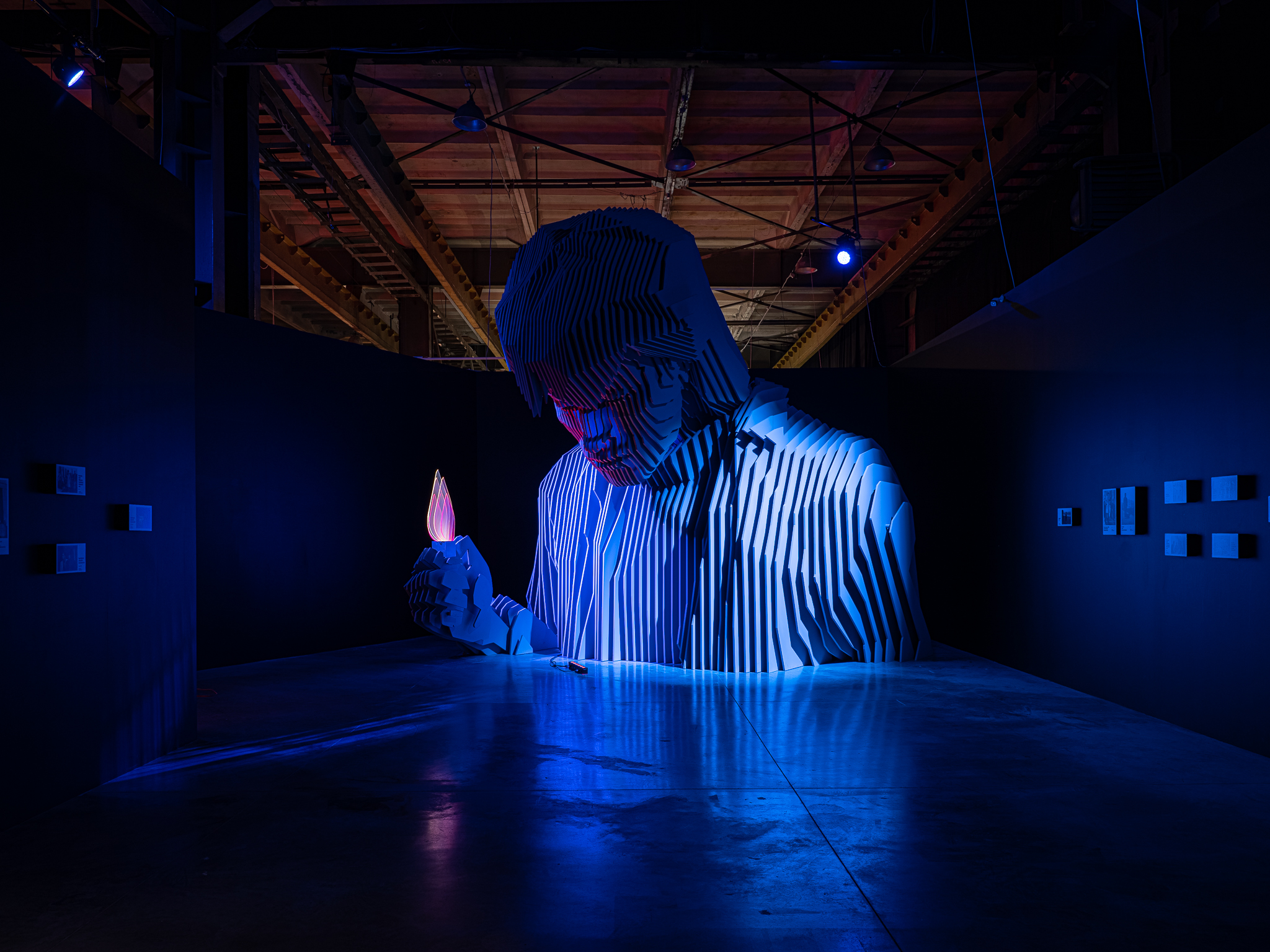 Выставка-байопик «Виктор Цой. Легенда» в «Севкабель Порту» со скидкой до 20%