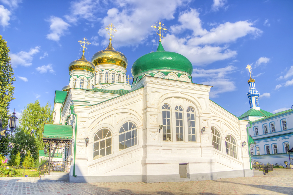 Индивидуальная экскурсия в Храм всех религий и Раифский монастырь Индивидуальная экскурсия в Храм всех религий и Раифский монастырь со скидкой 20%