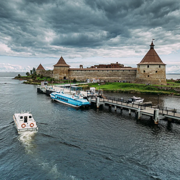 Экскурсия в крепость Орешек на скоростном судне «Восход»