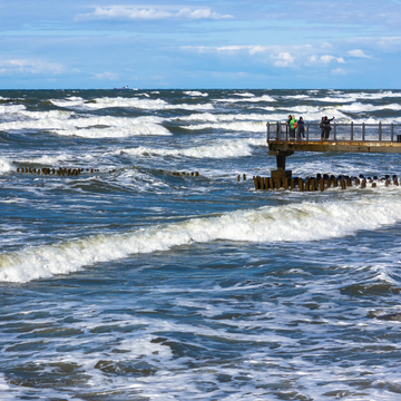 Автобусно-пешеходная экскурсия в Янтарный и Светлогорск с посещением янтарного производства со скидкой 20%