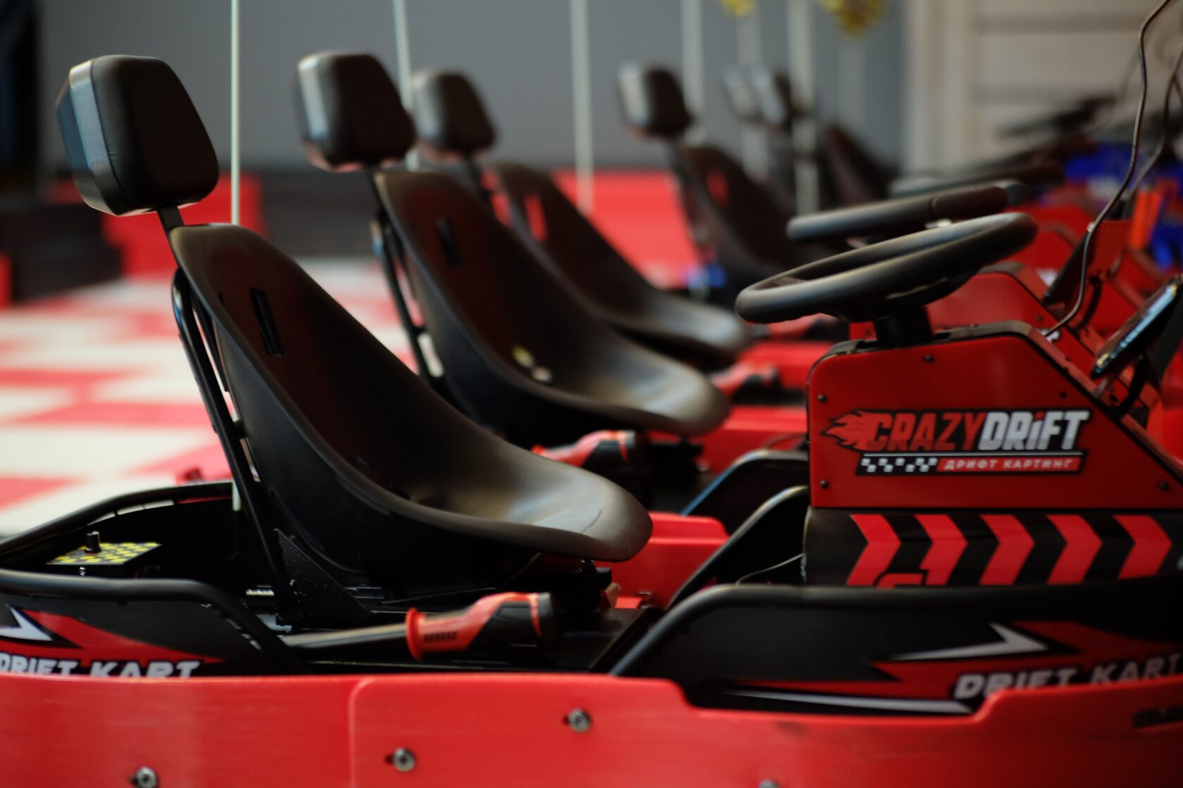 Картинг CrazyDrift в ТРЦ Парк Хаус Картинг CrazyDrift в ТРЦ Парк Хаус со скидкой до 43%