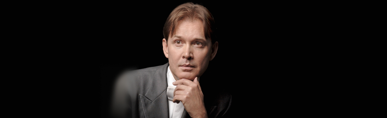 Концерт Олега Погудина «Нам дороги эти позабыть нельзя»