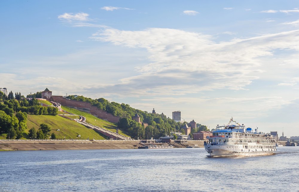 Речные прогулки по Волге в Нижнем Новгороде