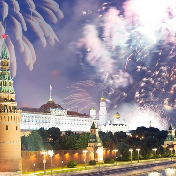 День победы с живой музыкой, ужином и просмотром праздничного фейерверка на теплоходе «Августина»