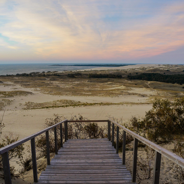 Автобусно-пешеходная экскурсия к замку Нессельбек, на Куршскую косу и в Зеленоградск со скидкой 20%