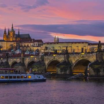 Речная прогулка с ужином в Праге