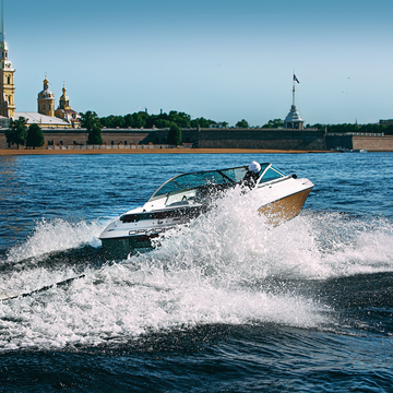 Аренда катера «Орион» с капитаном