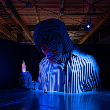 Выставка-байопик «Виктор Цой. Легенда» в «Севкабель Порту» со скидкой до 20%