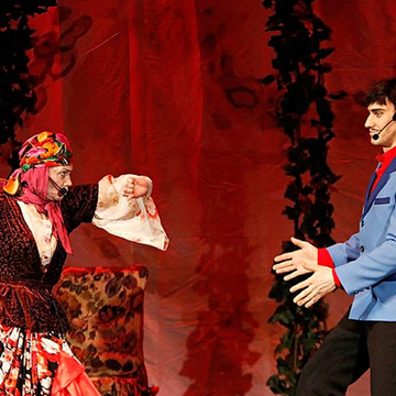 Музыкальный спектакль «Ханума» в Театре комедии им. Акимова