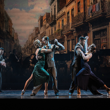 Музыкальный спектакль «Танго любви» на сцене Театра музыкальной комедии