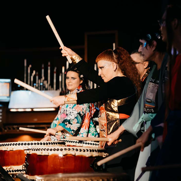 Концерт «Шоу японских барабанов, орган и кото» со скидкой 40%