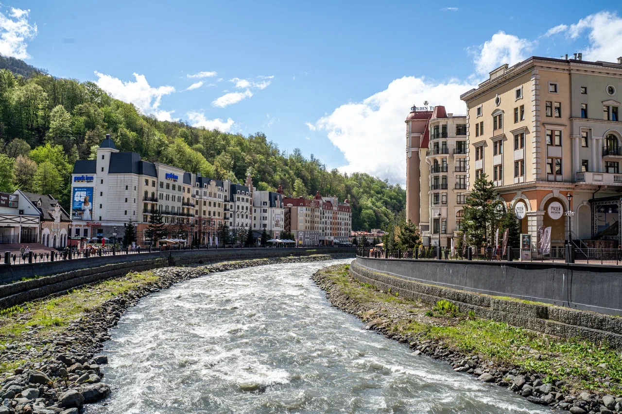 Автобусная экскурсия «Роза Хутор и Красная Поляна» со скидкой до 40%