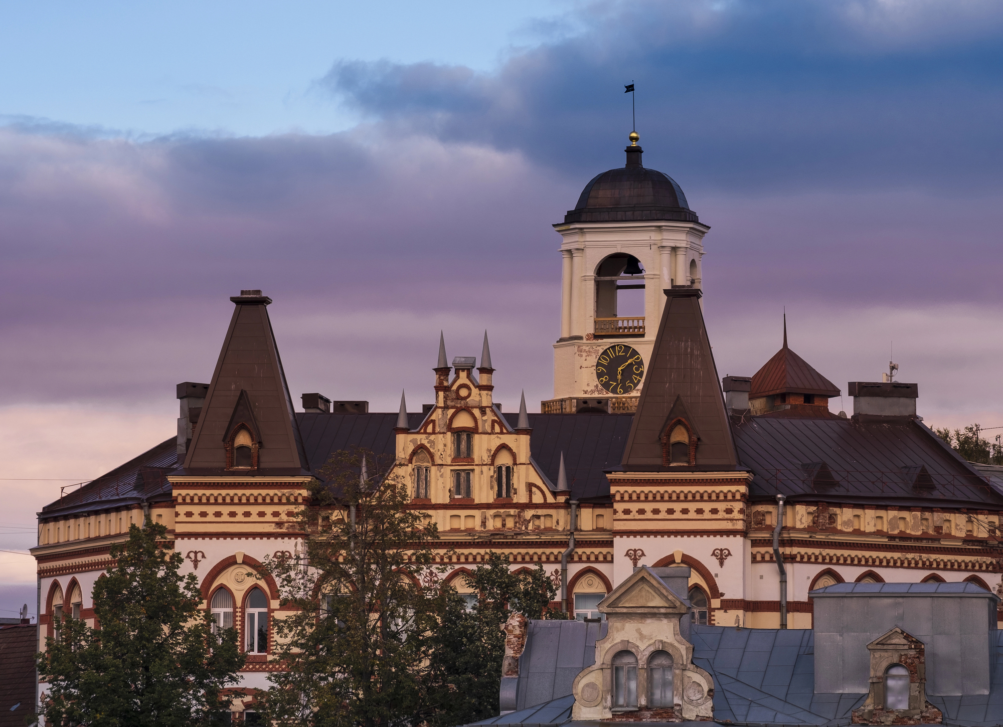 Пешеходная экскурсия «Тайны ночного Выборга» со скидкой 20%