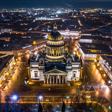 Автобусная вечерняя экскурсия «Погружение в магию Петербурга» со скидкой до 58%