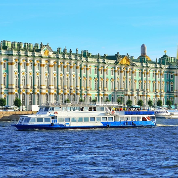 «Морская традиция» полуденный выстрел из пушки Петропавловской крепости с борта теплохода со скидкой до 60%