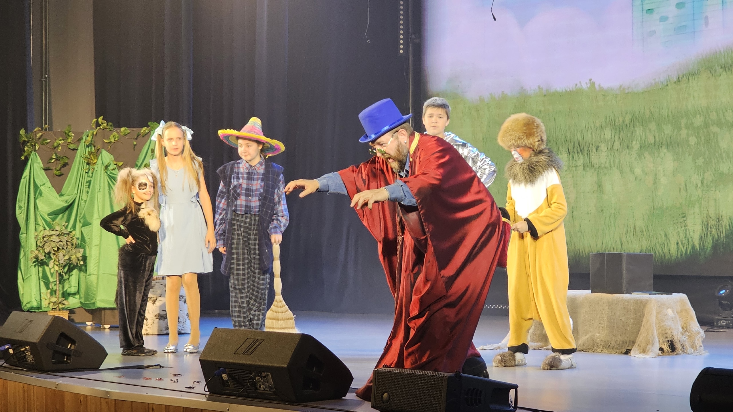 Интерактивный спектакль «Изумрудный город» со скидкой 50%