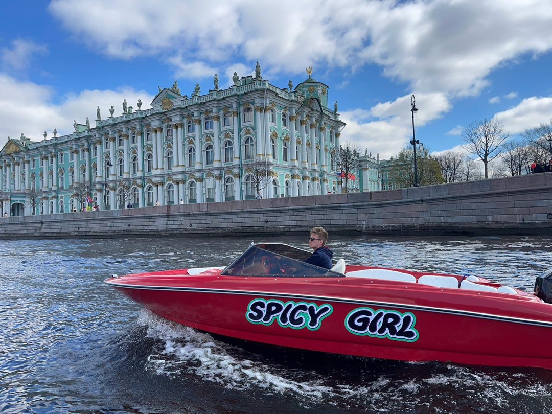 Аренда катера Spicy Girl с капитаном Аренда катера Spicy Girl с капитаном со скидкой 31%