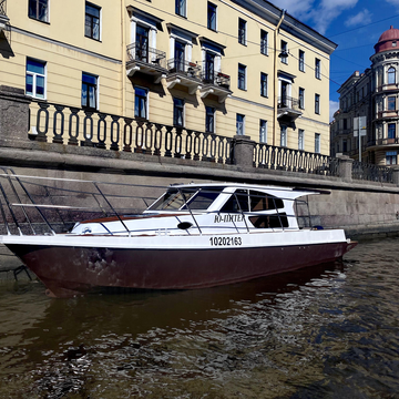 Аренда катера «Юпитер» с капитаном со скидкой 24%