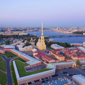Неклассическая экскурсия по Петропавловской крепости Неклассическая экскурсия по Петропавловской крепости со скидкой 40%
