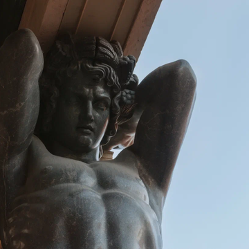 Автомобильная экскурсия «Мифы и легенды Петербурга» со скидкой 45%