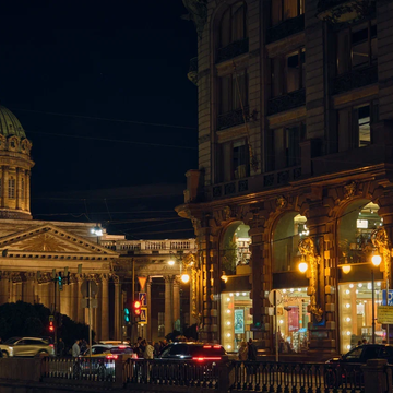 Вечерняя обзорная экскурсия по Санкт-Петербургу со скидкой 41%