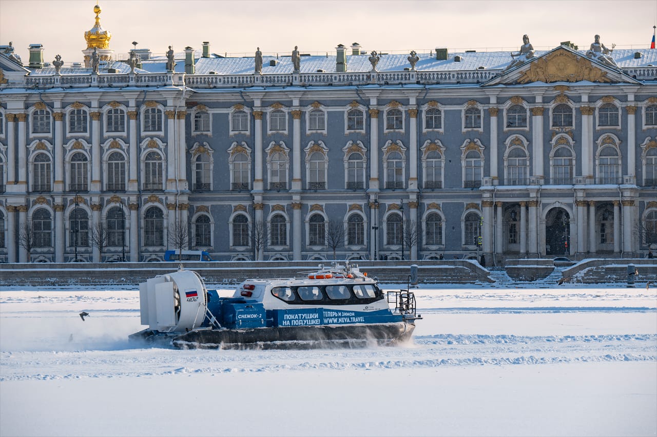 Экскурсия «Зимний Петербург с воды»