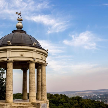 Автобусно-пешеходная экскурсия «Необычный Пятигорск» со скидкой 20%