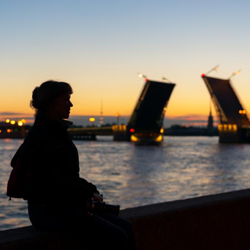 Автобусная экскурсия «Таинство разводных мостов» со скидкой до 21%