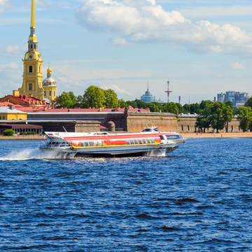 Поездка на «Метеоре» по Неве «Городская регулярная линия» от Речного вокзала до Адмиралтейства со скидкой 35%