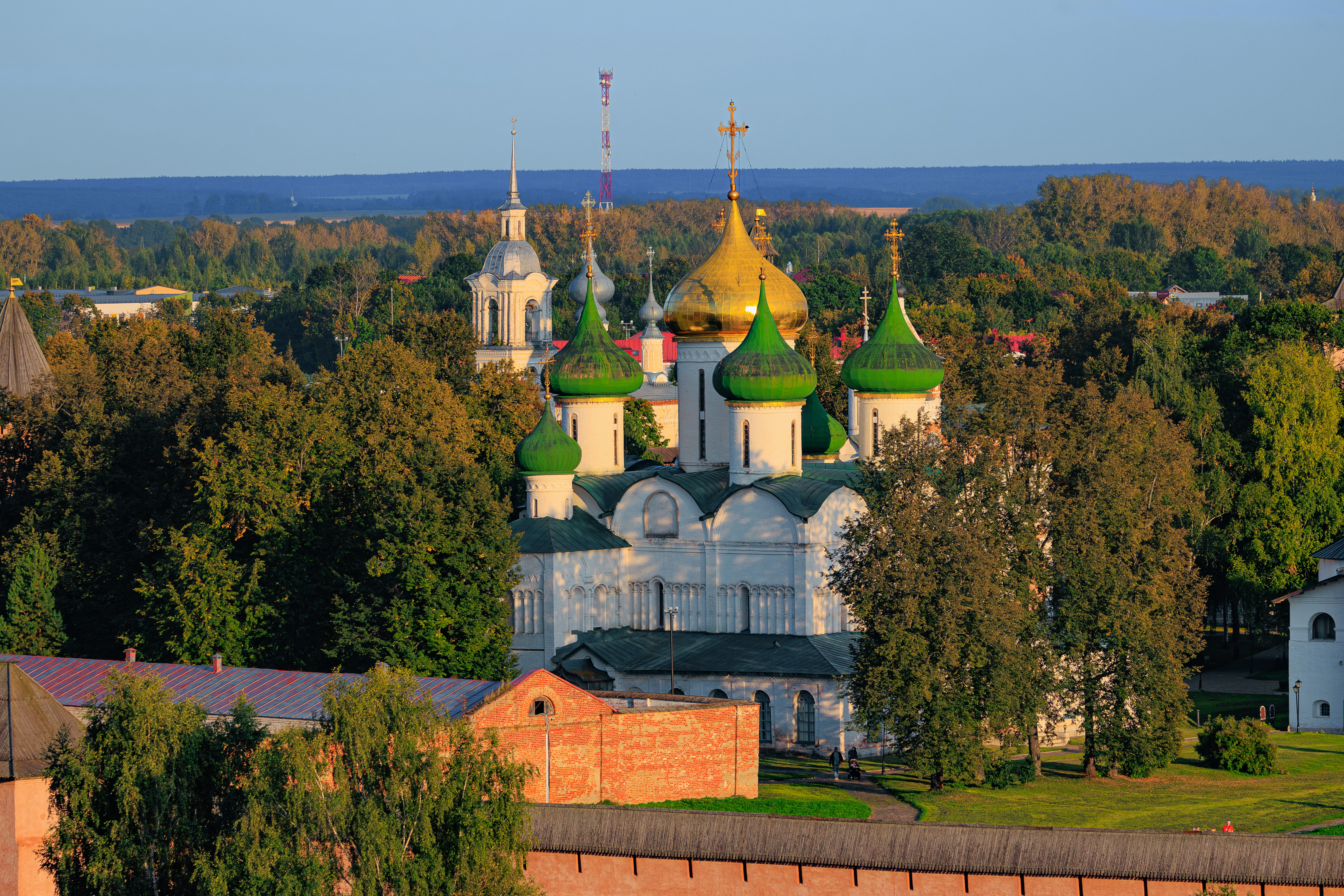 Квест-экскурсия «Игры и загадки древнего Суздаля»