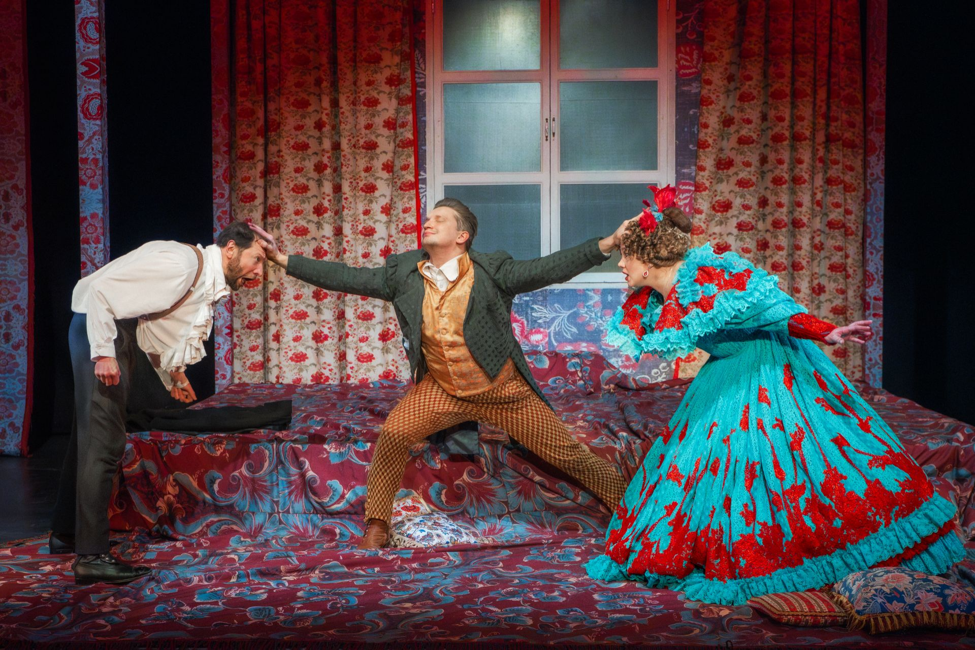 Спектакль «Женитьба» со скидкой 25%