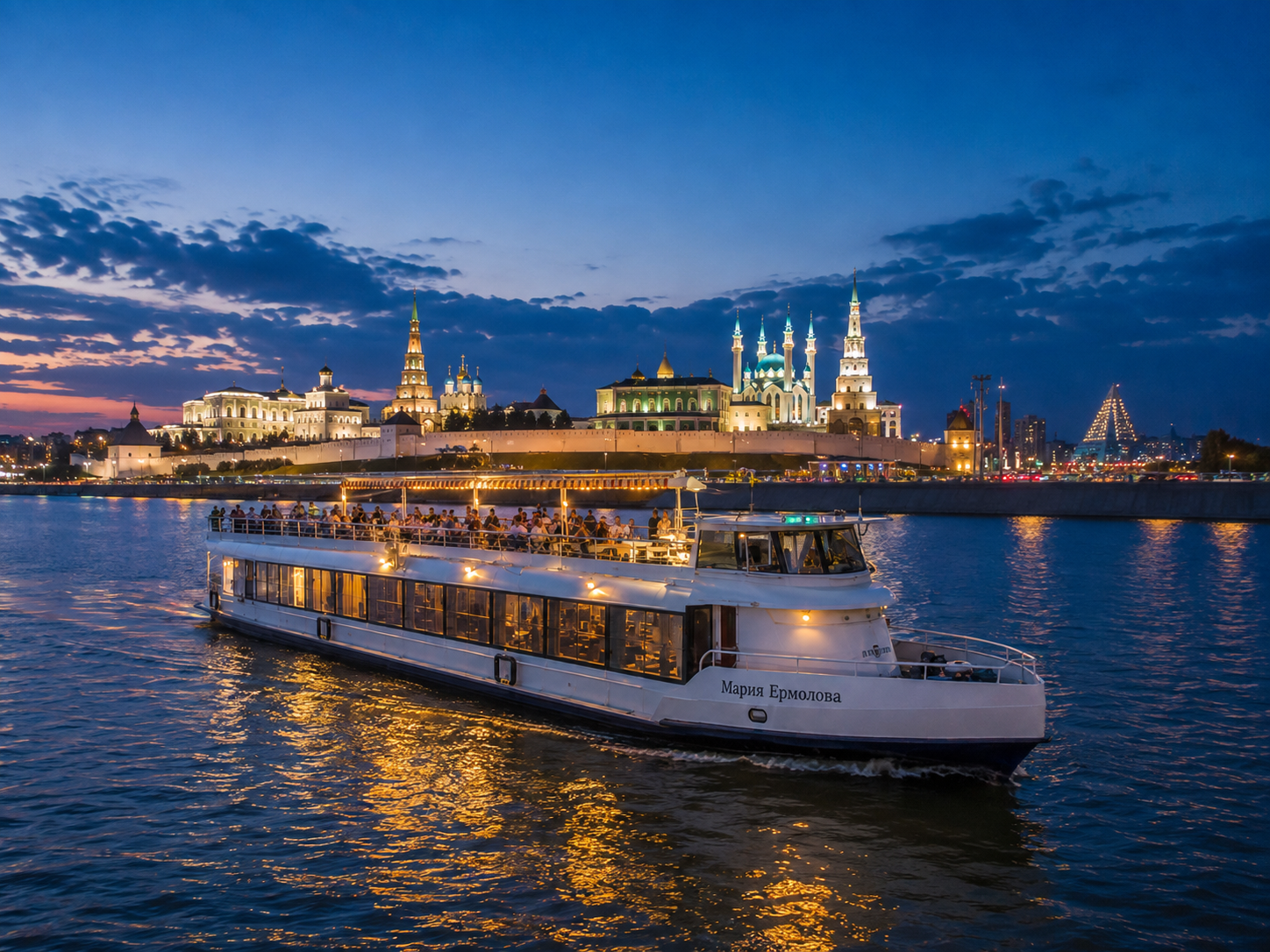 Дискотека на теплоходе в честь Дня города с просмотром фейерверка Дискотека на теплоходе в честь Дня города с просмотром фейерверка