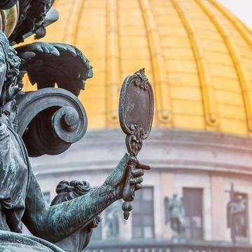 Экскурсия «История парадных площадей с посещением Исаакиевского собора»