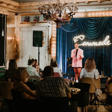 Концерт «Стендап по-Женски» на Невском