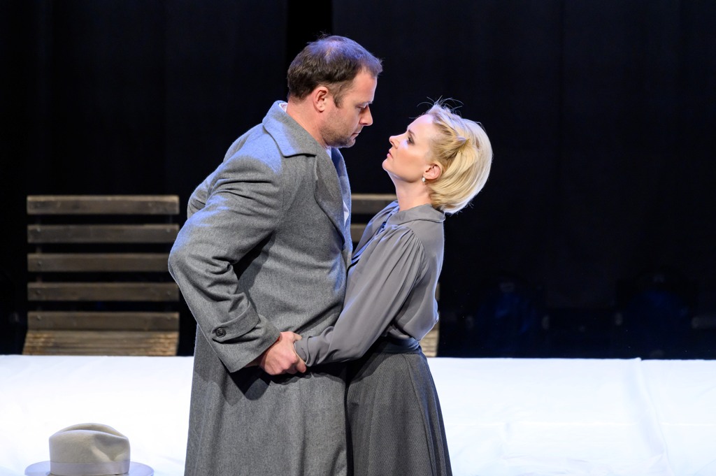 Спектакль «Бесприданница» в Театре на Васильевском со скидкой 30%