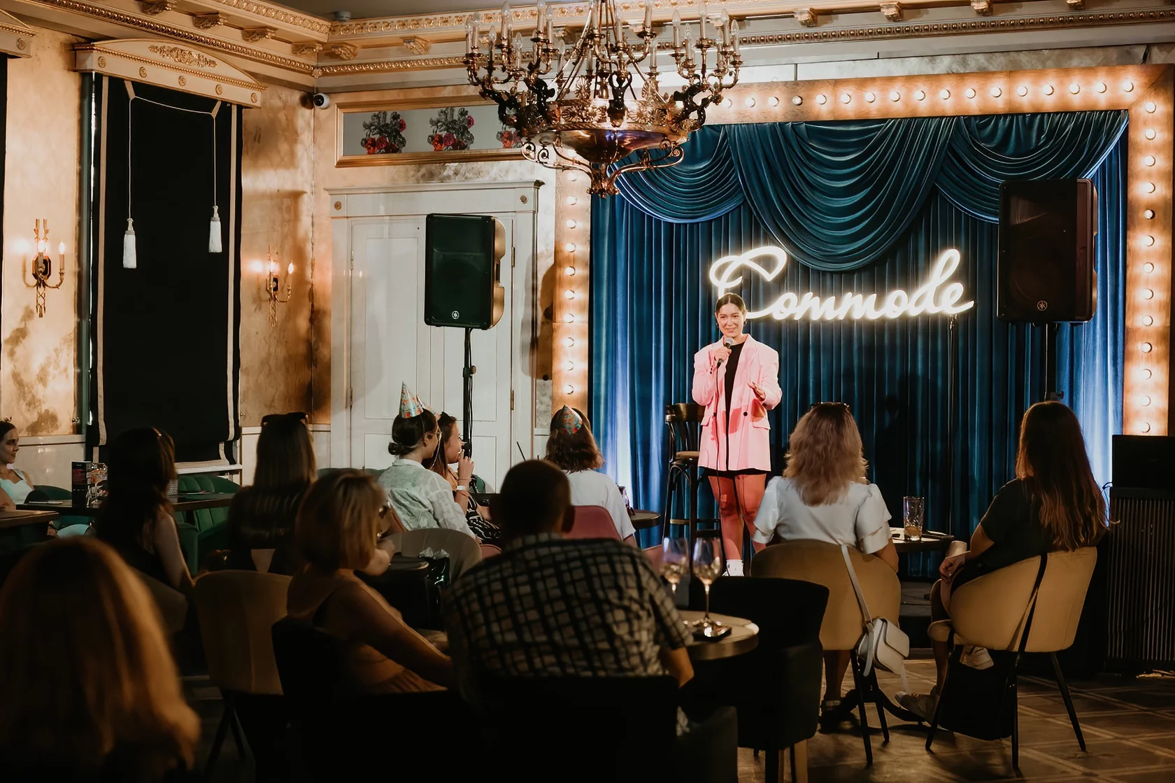 Концерт «Стендап по-Женски» на Невском