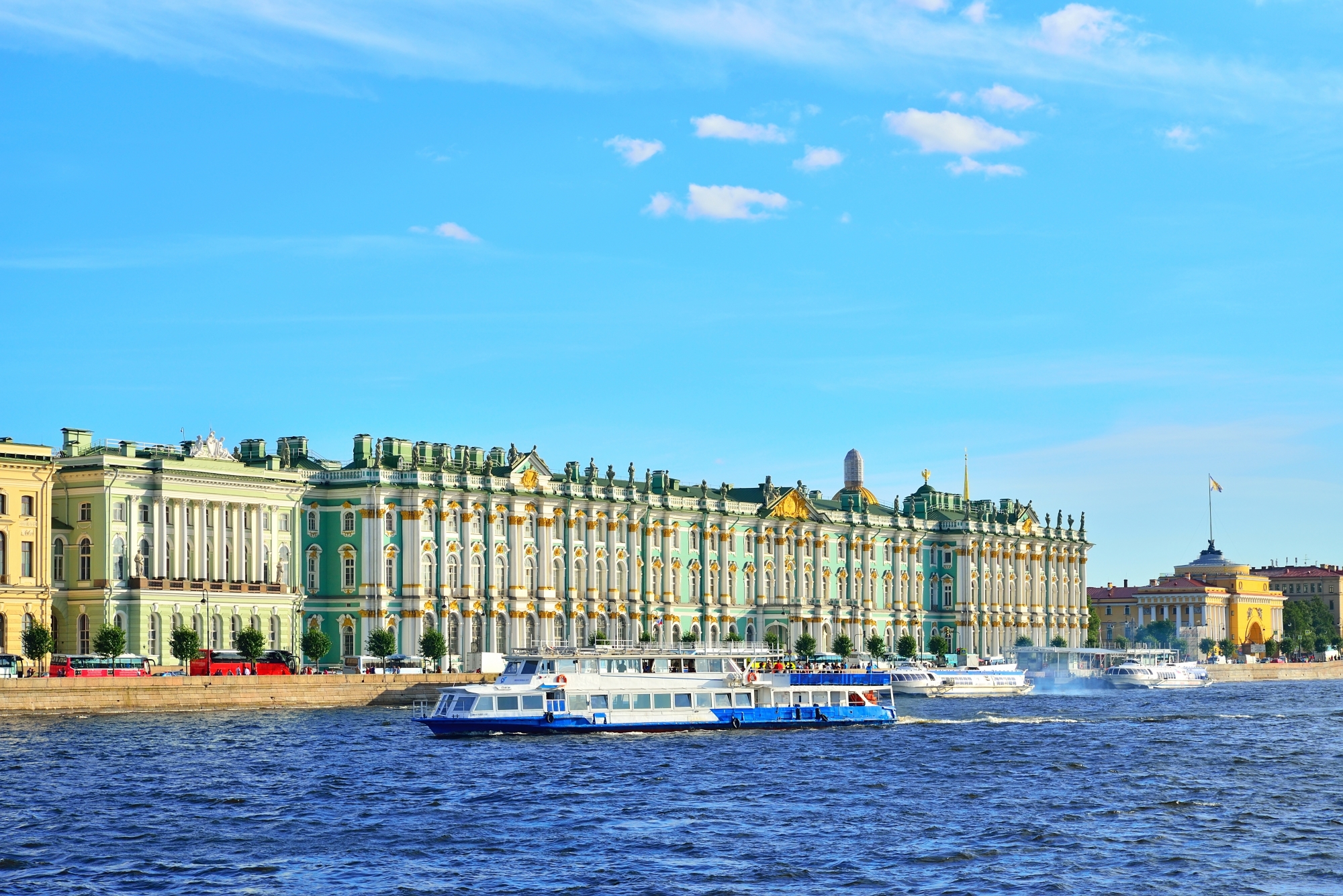 «Морская традиция» полуденный выстрел из пушки Петропавловской крепости с борта теплохода со скидкой до 60%