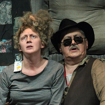 Спектакль «Святое семейство» в Театре комедии им. Акимова