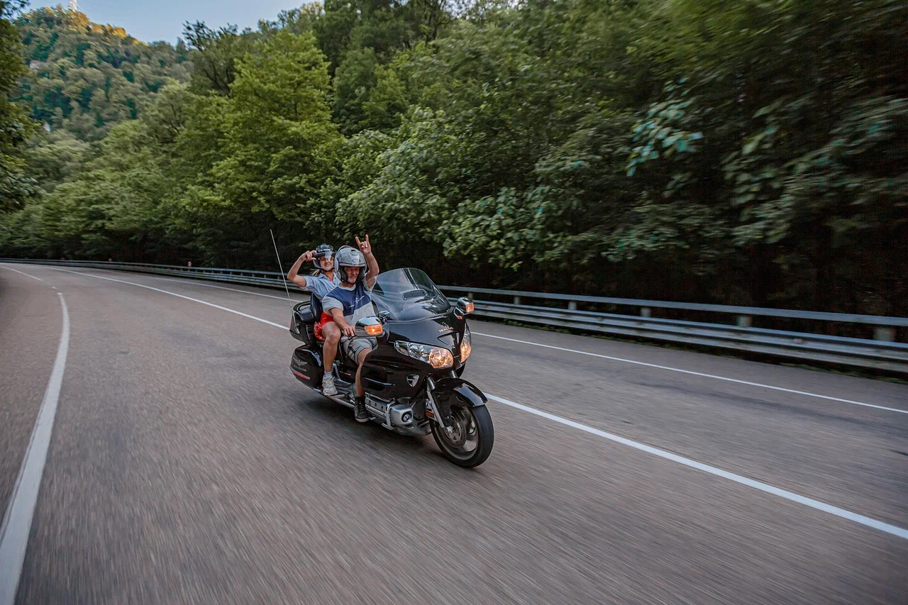 Экскурсия на мотоциклах «Термальный источник Кындыг» со скидкой 26%