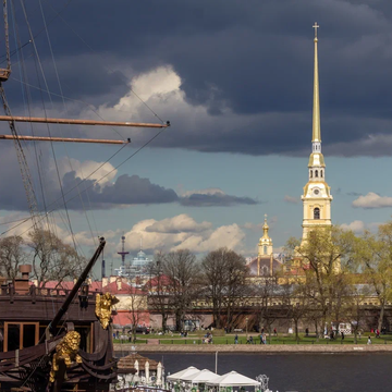 Автобусная экскурсия с посещением Петропавловской крепости со скидкой до 58%