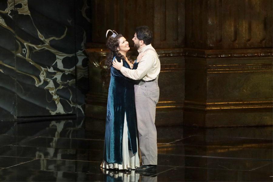 Какие голоса существуют в опере, и чем они отличаются