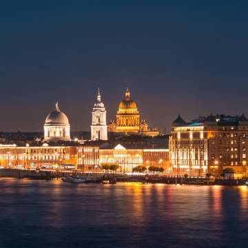 Ночной круиз на теплоходе «Мосты над Невой» со скидкой до 51%