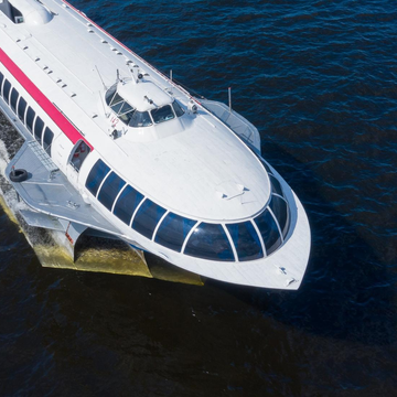 Поездка в Петергоф из Кронштадта на быстроходном теплоходе «Метеор» со скидкой 35%