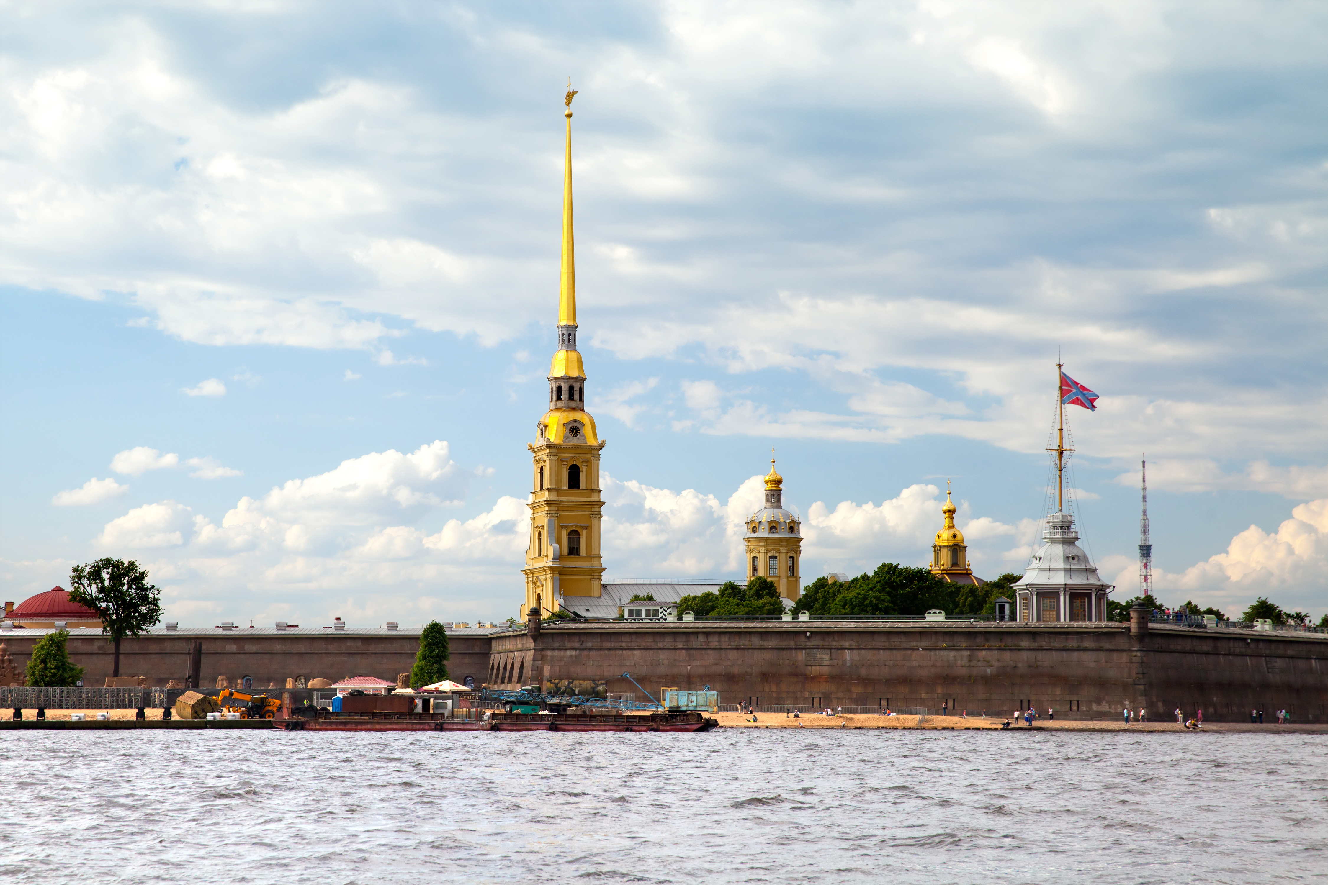 Прогулки по рекам и каналам от Петропавловской крепости со скидкой до 27%